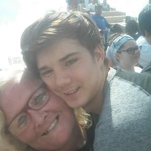 Meet your Posher, Cameron